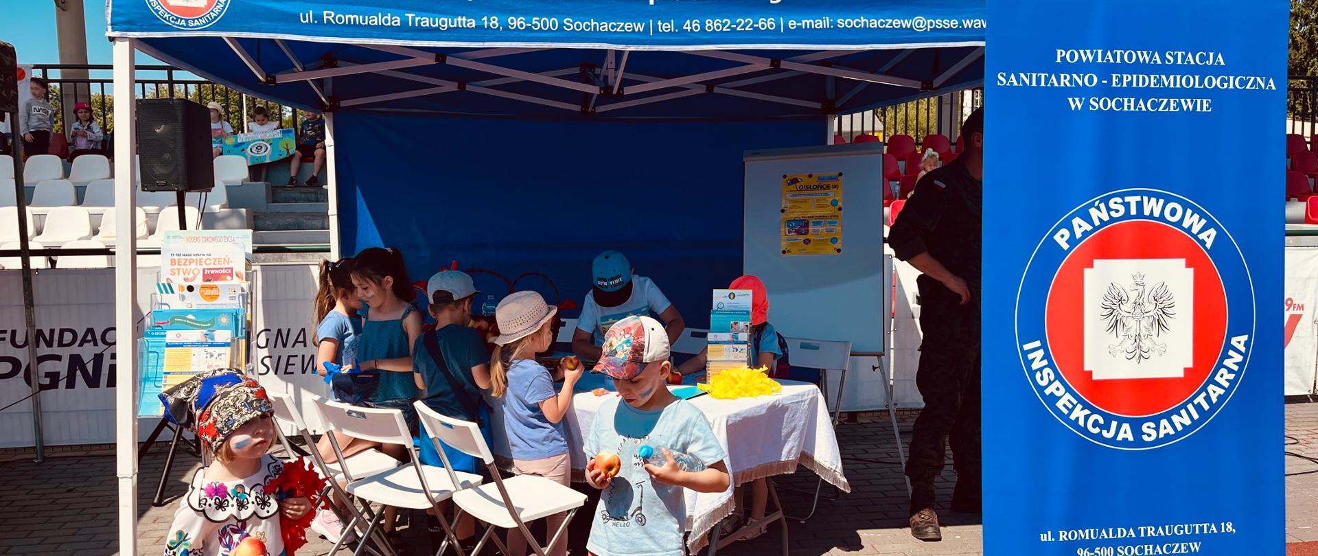 Stoisko PSSE w Sochaczewie podczas 9. Letniej Olimpiada Przedszkolaków 12.06.2023