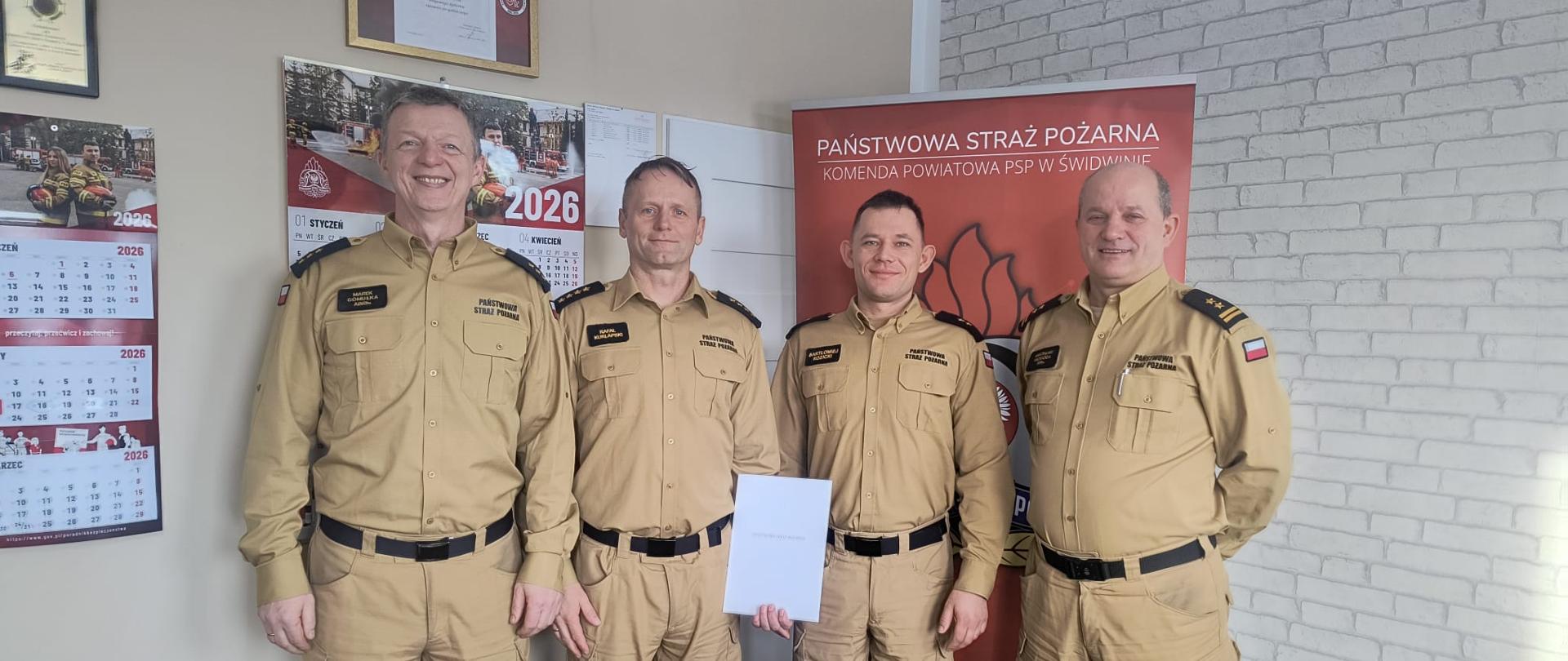 30 lat służby i pracy.