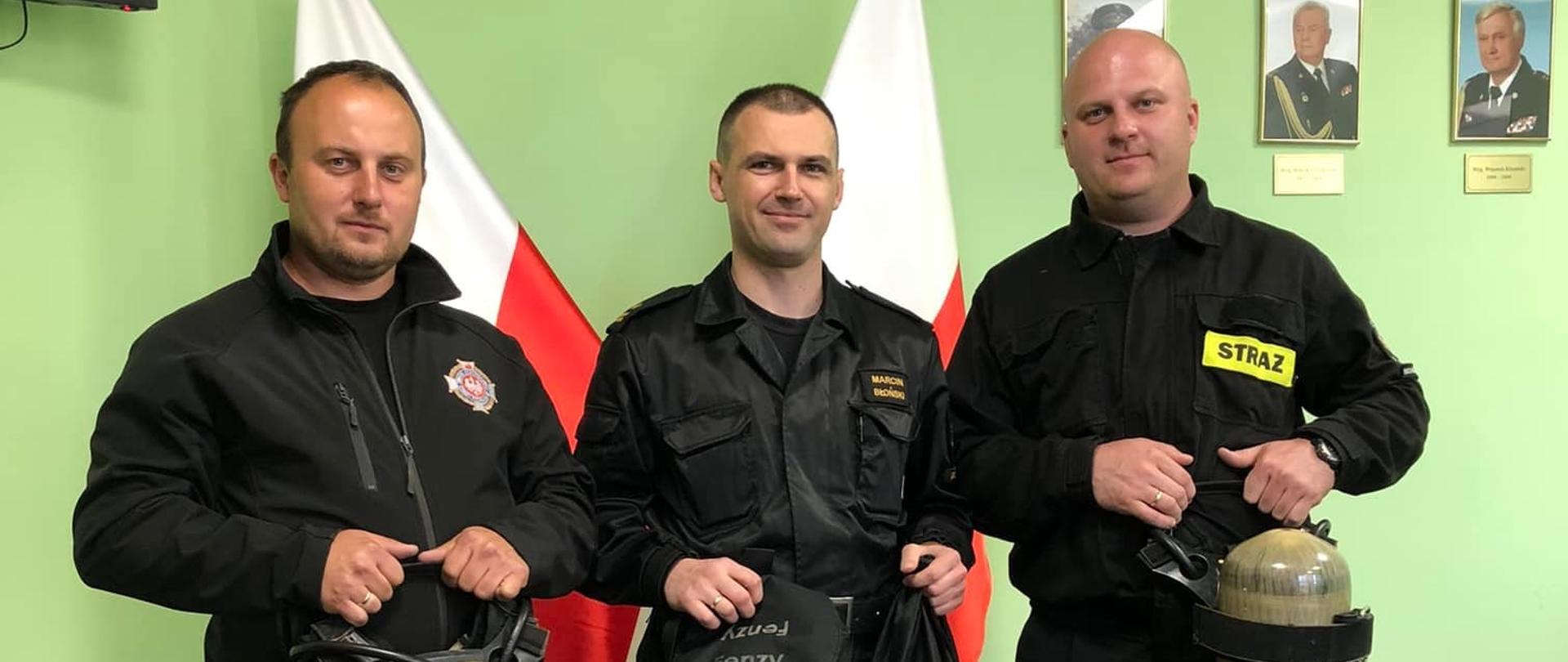 Przekazanie aparatów od MKW