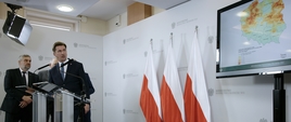 Wiceminister Romanowski przedstawia informacje nt suszy