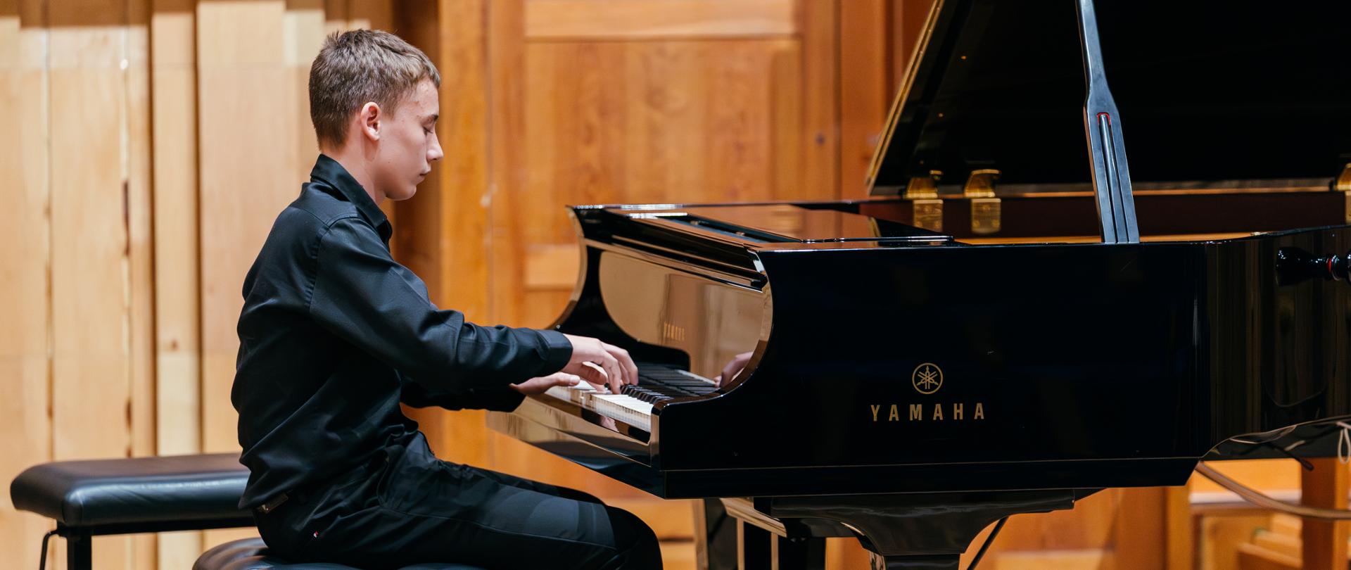 A. Krawczyk