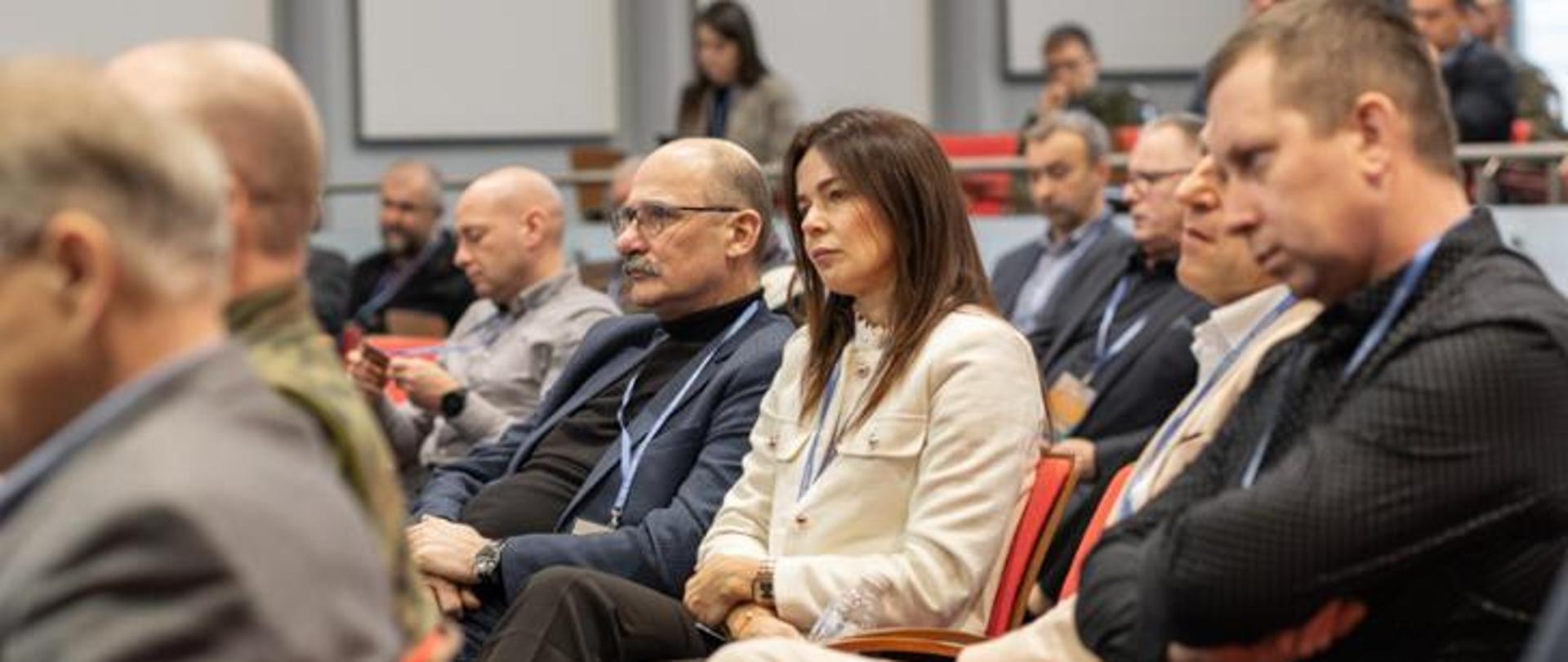 Konferencja inaugurująca cykl spotkań o zabezpieczeniu medycznym