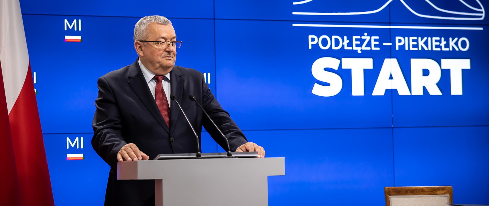 Podłęże-Piekiełko: start! Na początek linia nr 104