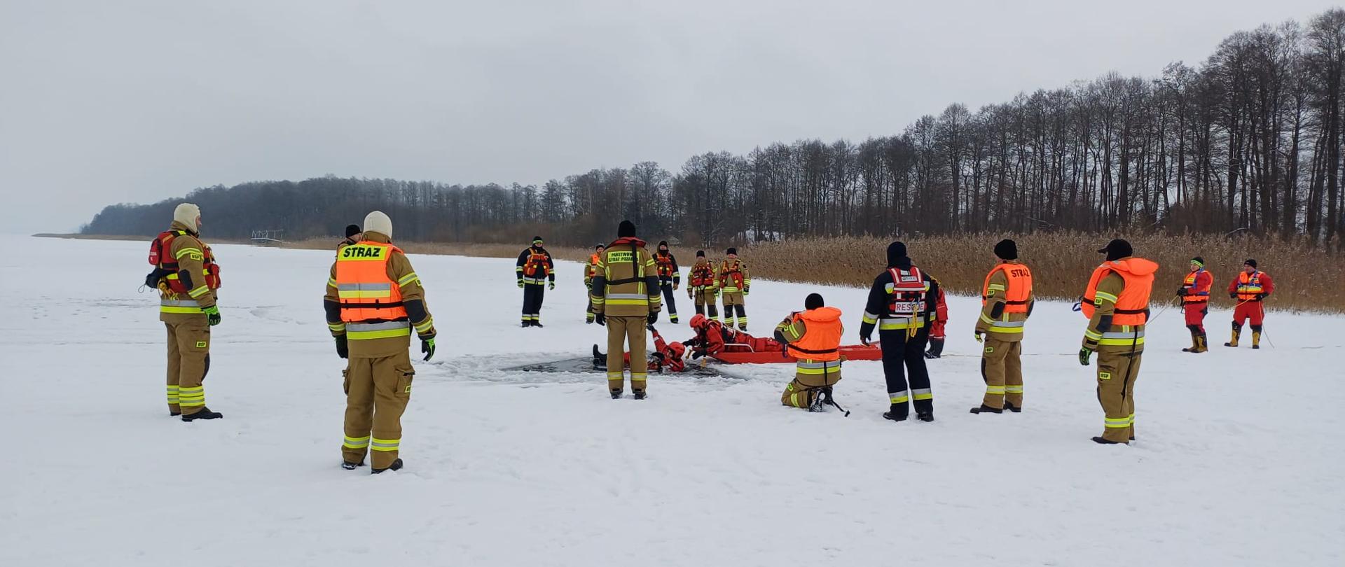 Ćwiczenia ratownictwo lodowe