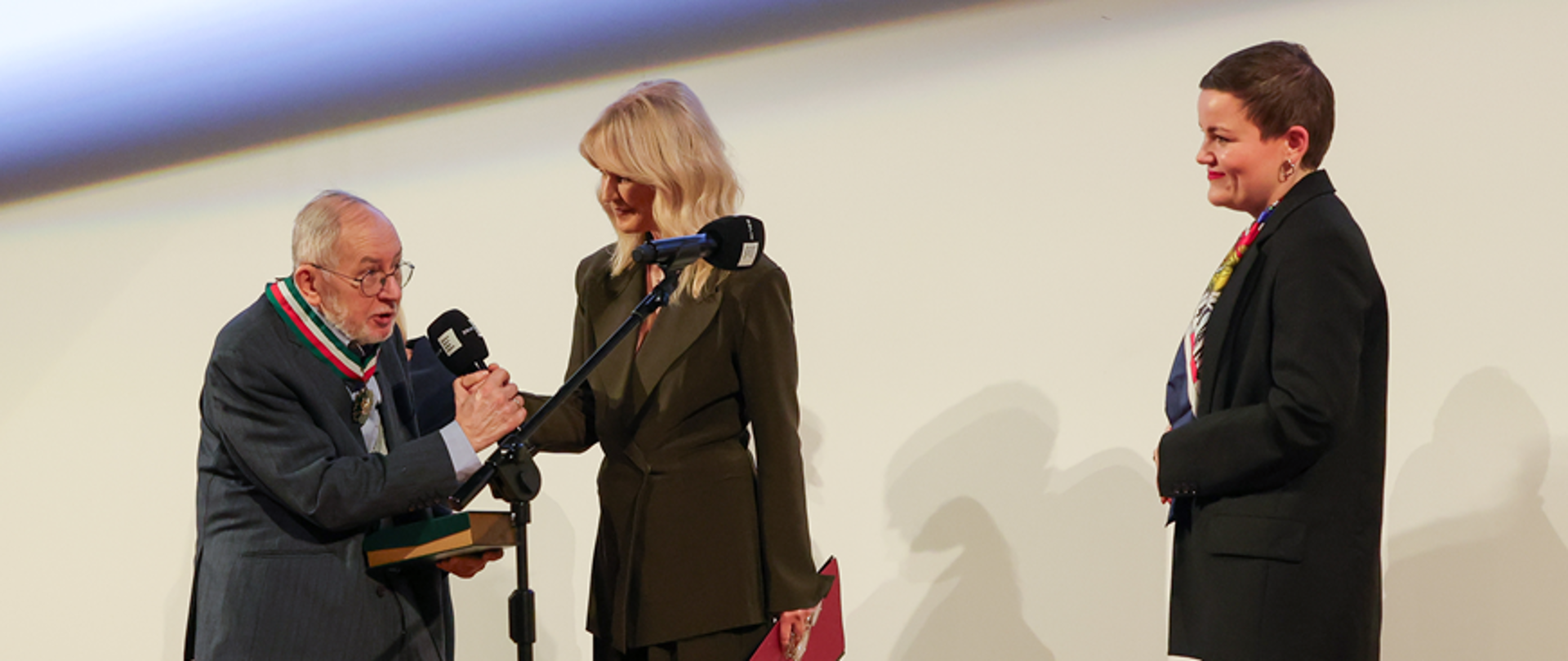 Tadeusz Sobolewski uhonorowany Złotym Medalem „Zasłużony Kulturze Gloria Artis”, fot. Danuta Matloch/MKiDN