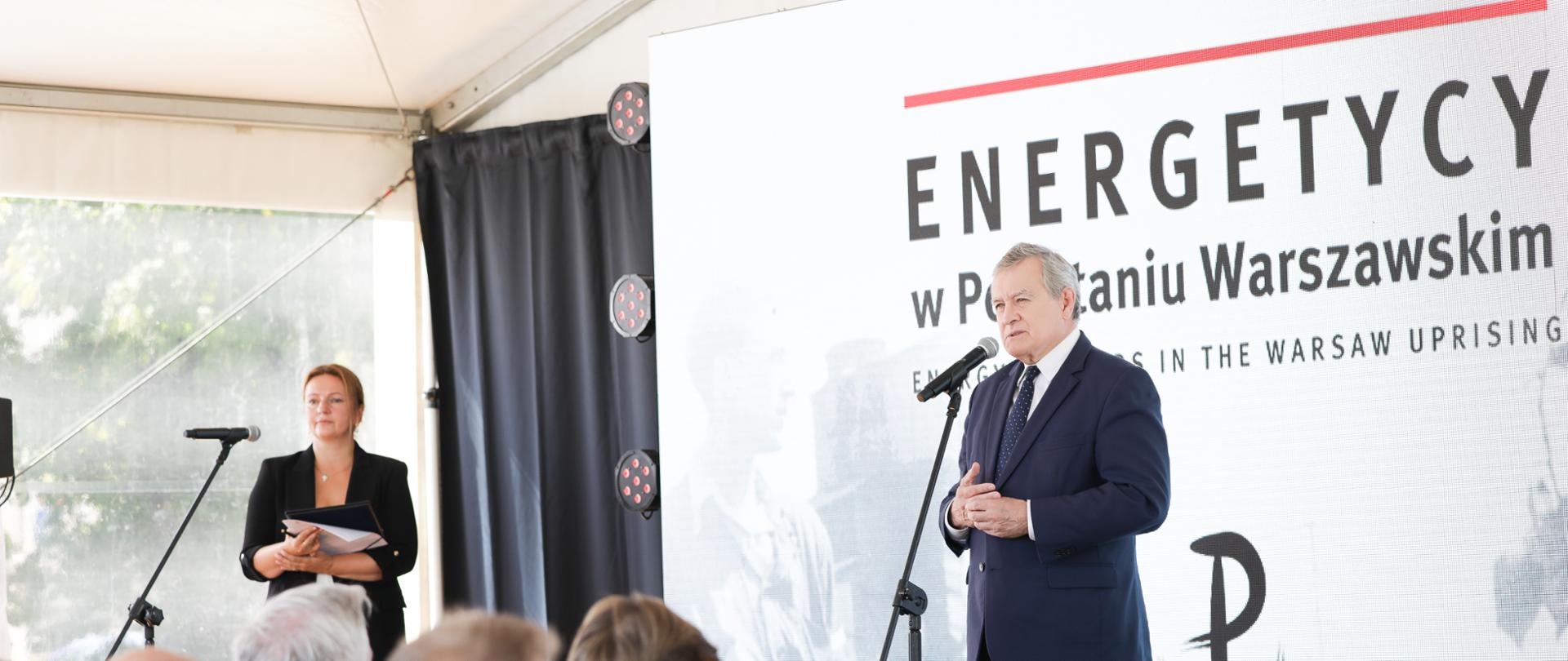 Wicepremier Piotr Gliński oddał hołd obrońcom Elektrowni Powiśle w 78. rocznicę Powstania Warszawskiego, fot. Danuta Matloch