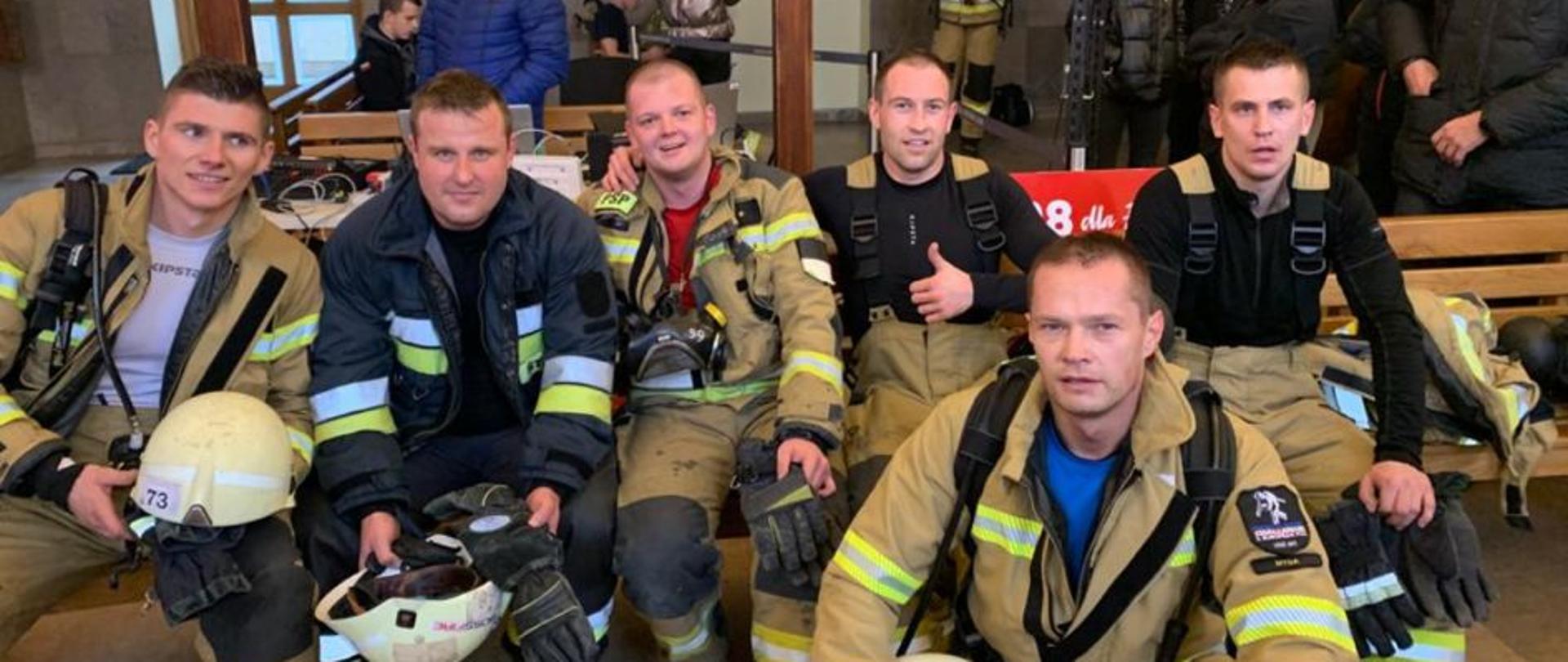 Reprezentacja KP PSP Nysa na Barbórkowym Turnieju Strażackim Kopalnia Soli Wieliczka 2022.