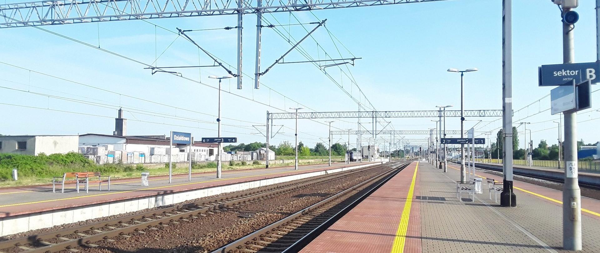Perony na stacji Działdowo