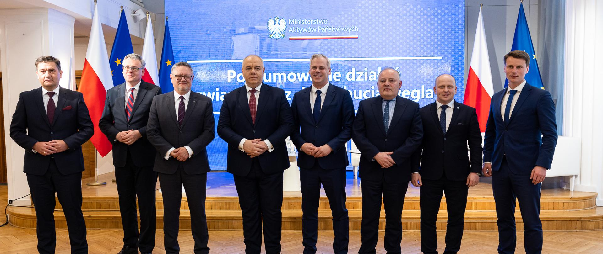 Wicepremier Jacek Sasin podczas konferencji podsumowującej akcję interwencyjnej dystrybucji węgla