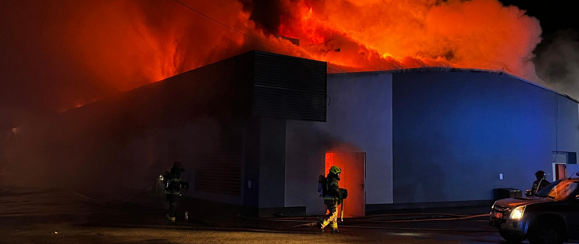 pożar Intermarche - 3