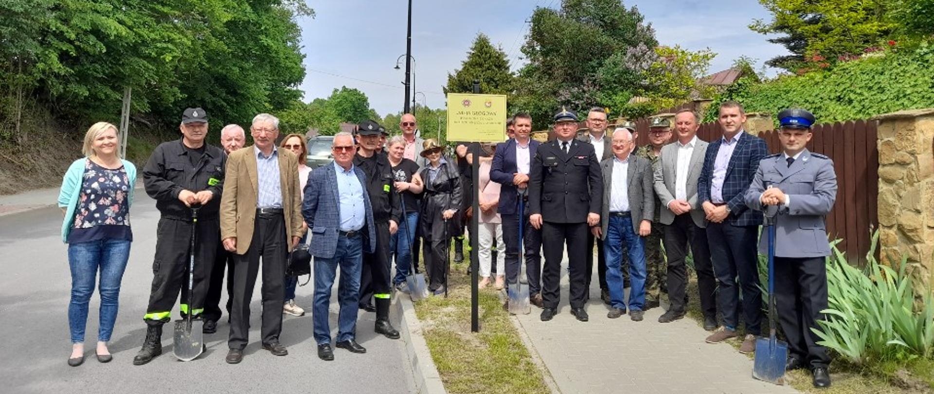 Zaproszeni goście podczas uroczystości 100-lecia jednostki OSP Mielnik