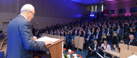 Minister energii Krzysztof Tchórzewski przemawia podczas Ogólnopolskiego Szczytu Gospodarczego w Siedlcach