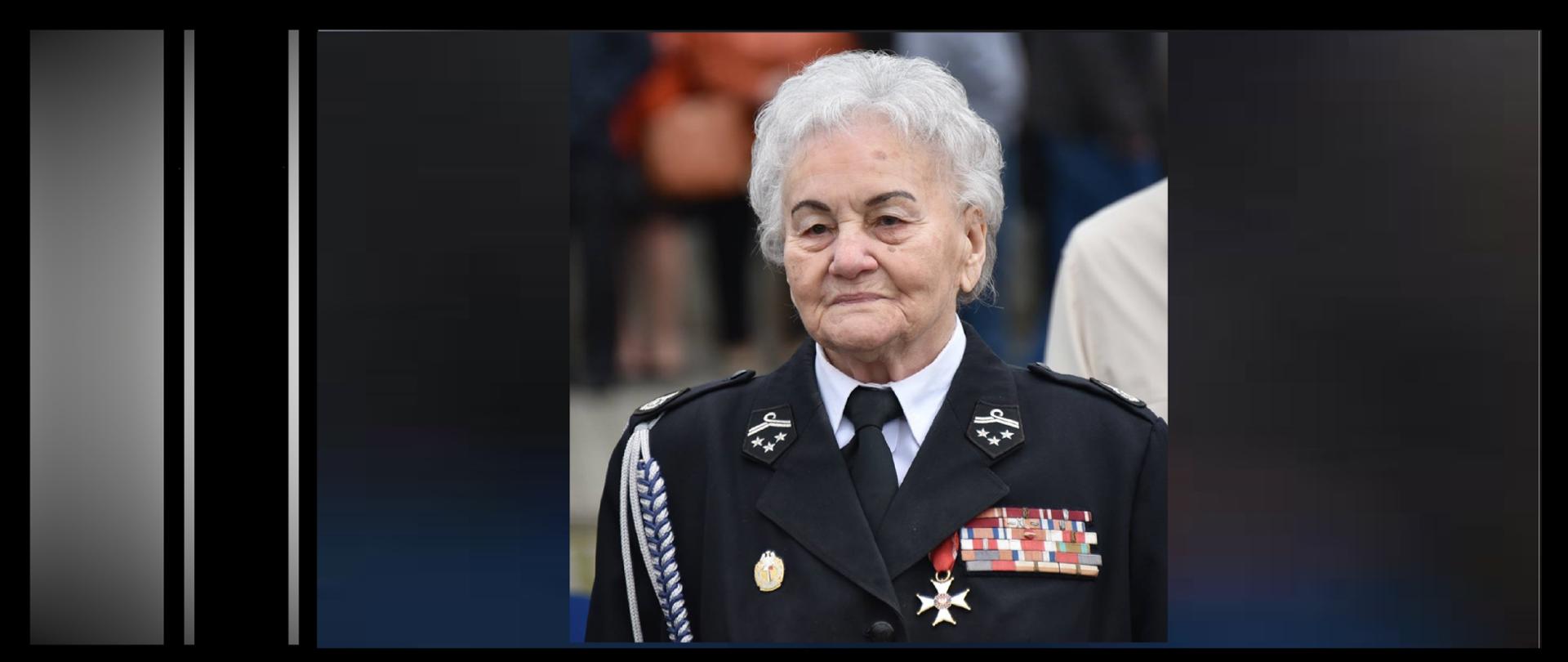 Zdjęcie przedstawia Eugenię Kubańską Komendanta Rejonowego Straży Pożarnej w Kłobucku w latach 1982-1985.