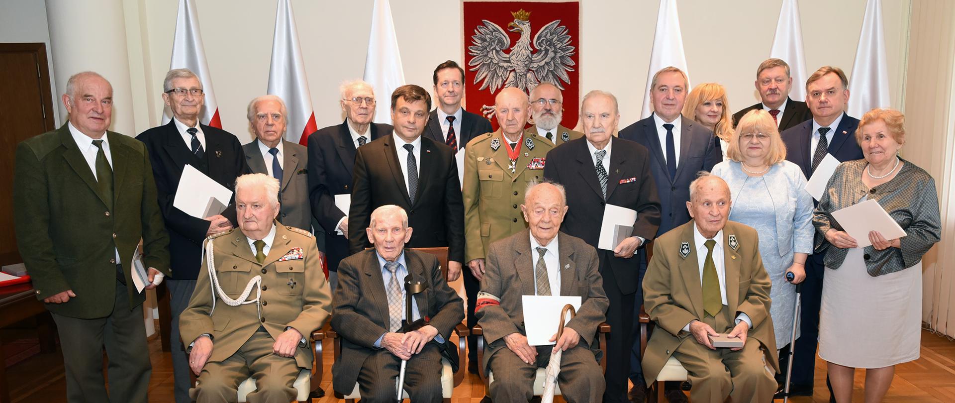 Uroczystość wręczenia medali