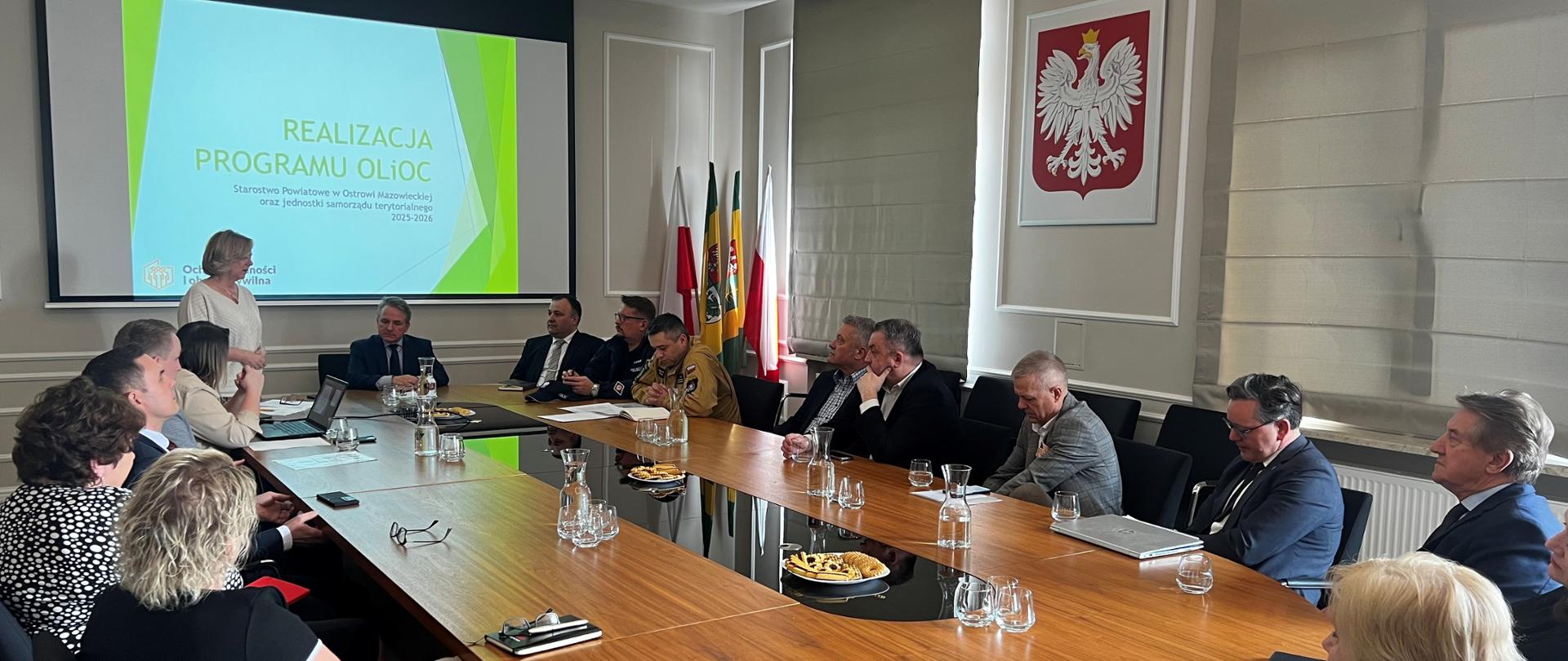 Posiedzenie Ostrowskiego Powiatowego Zespołu Zarządzania Kryzysowego