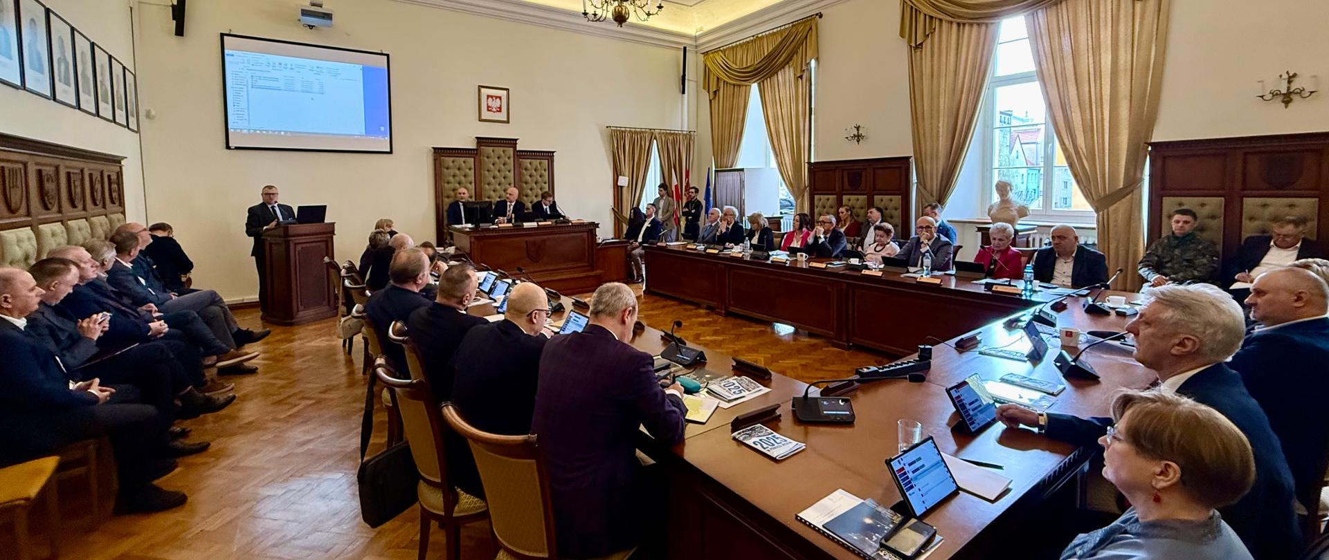 Sesja Rady Powiatu Nyskiego.