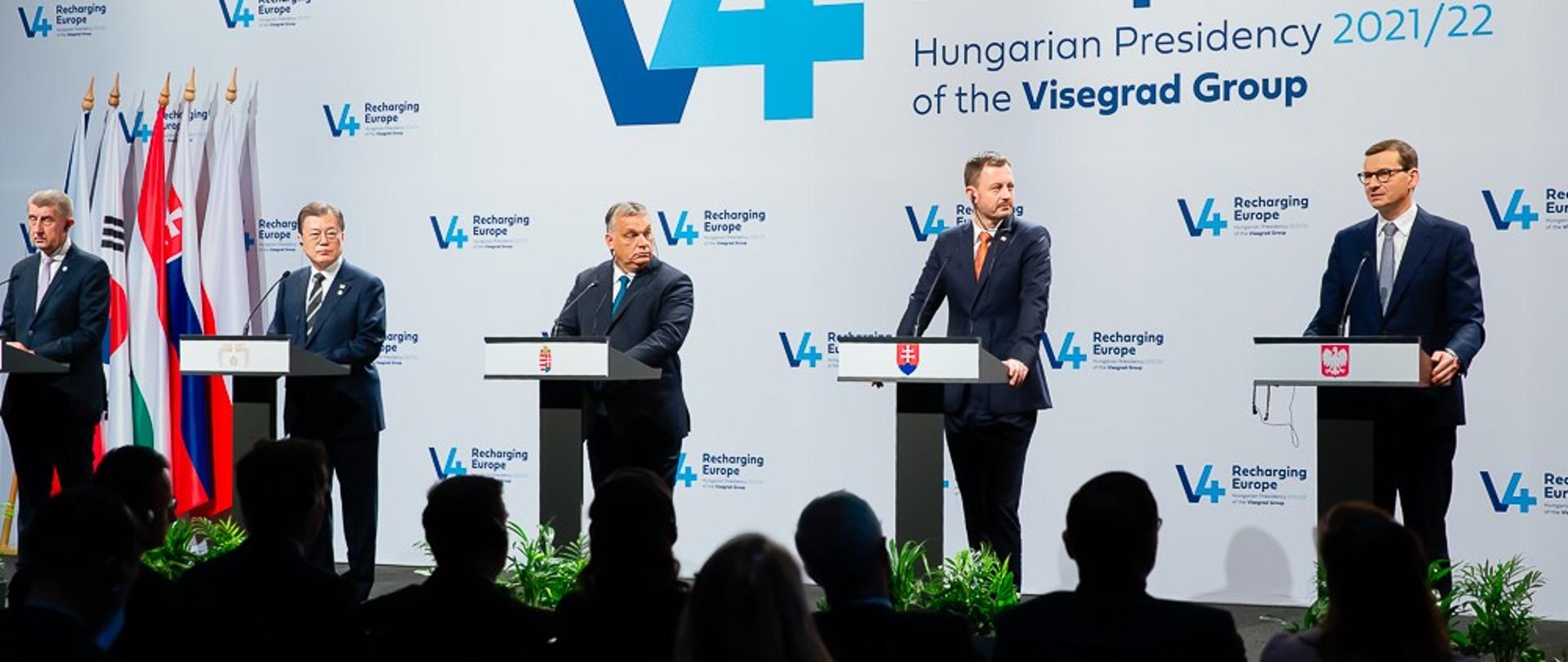 Konferencja prasowa premierów państw Grupy Wyszehradzkiej i prezydenta Korei.