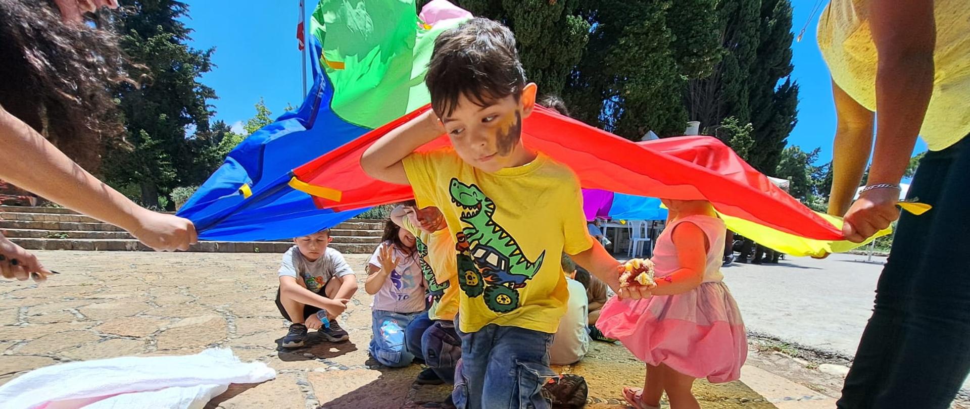 Jedna z zabaw w trakcie dnia dziecka.