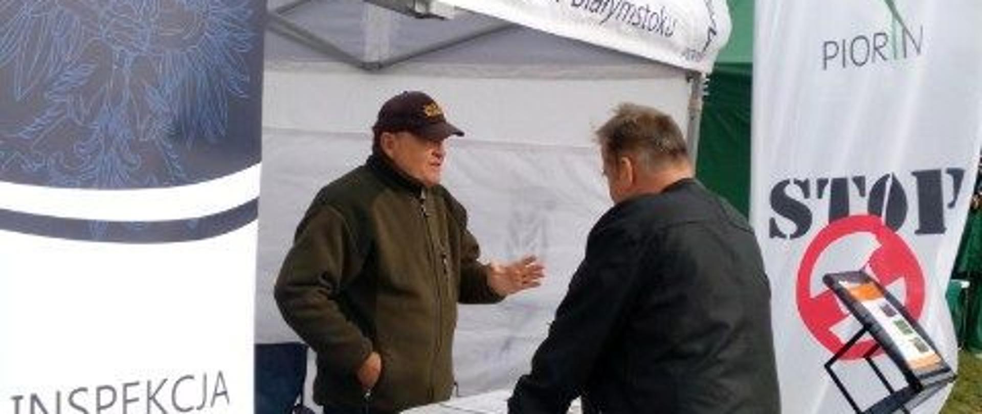 Stoisko promocyjne WIORiN w Białymstoku