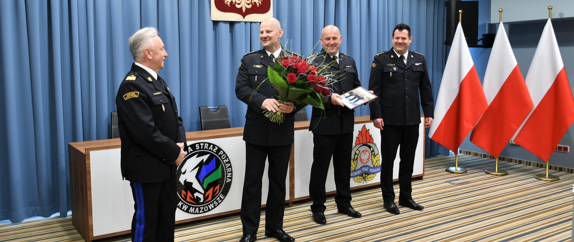 Powitanie Mazowieckiego Komendanta Wojewódzkiego PSP nadbryg. Jarosława Piotrowskiego po awansie generalskim