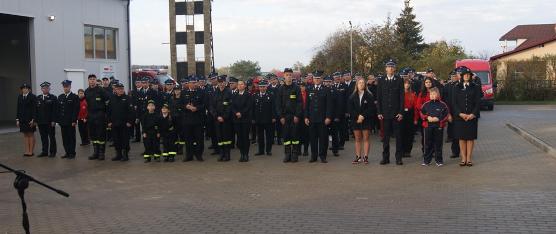 Przekazanie promes dla Młodzieżowych Drużyn Pożarniczych