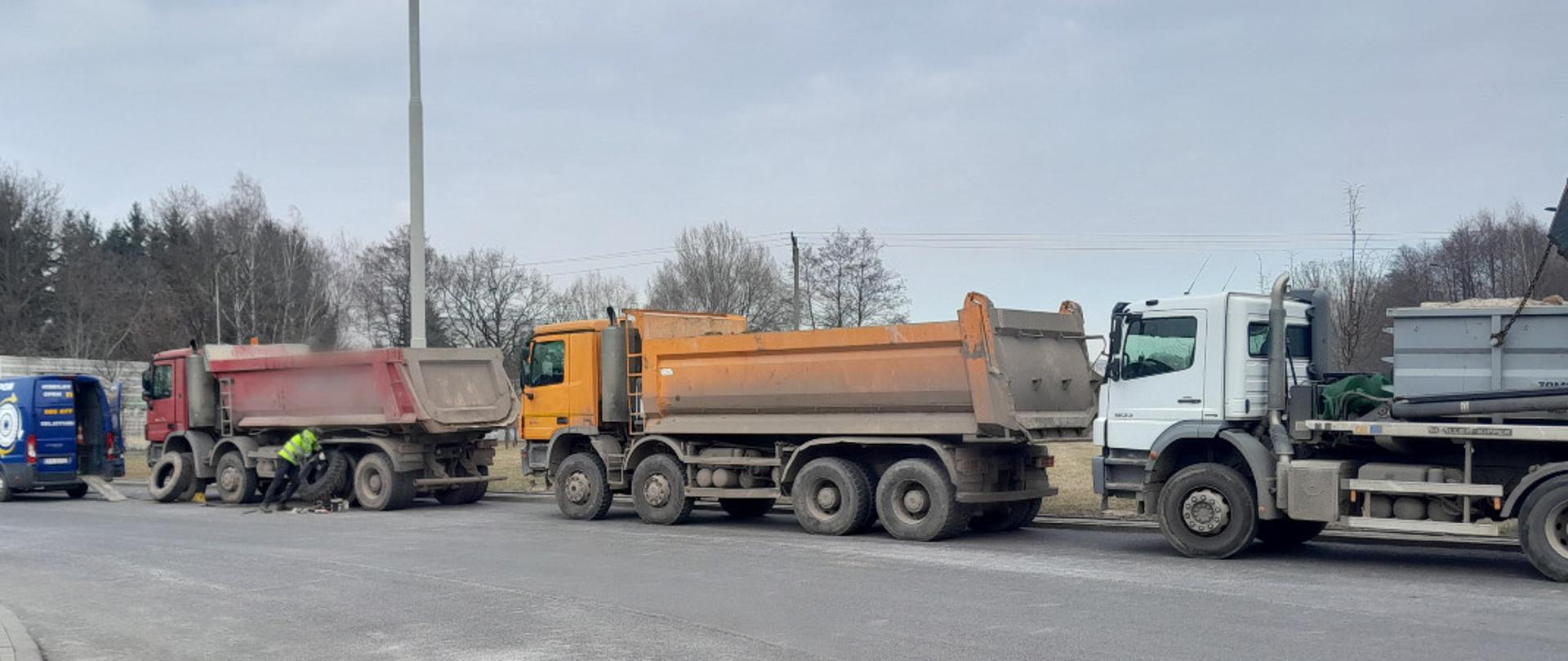 Kontrole ciężarówek w Łodzi