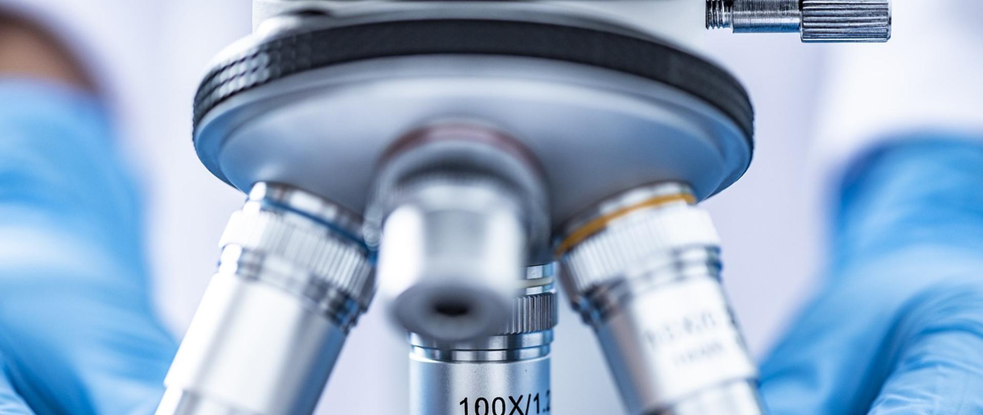 analysis-4402809_1280