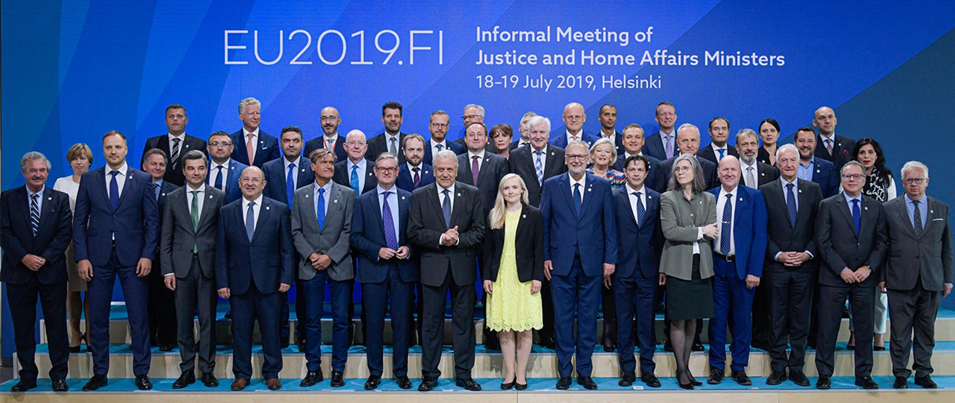 Uczestnicy nieformalnego spotkania rady JHA w Helsinkach