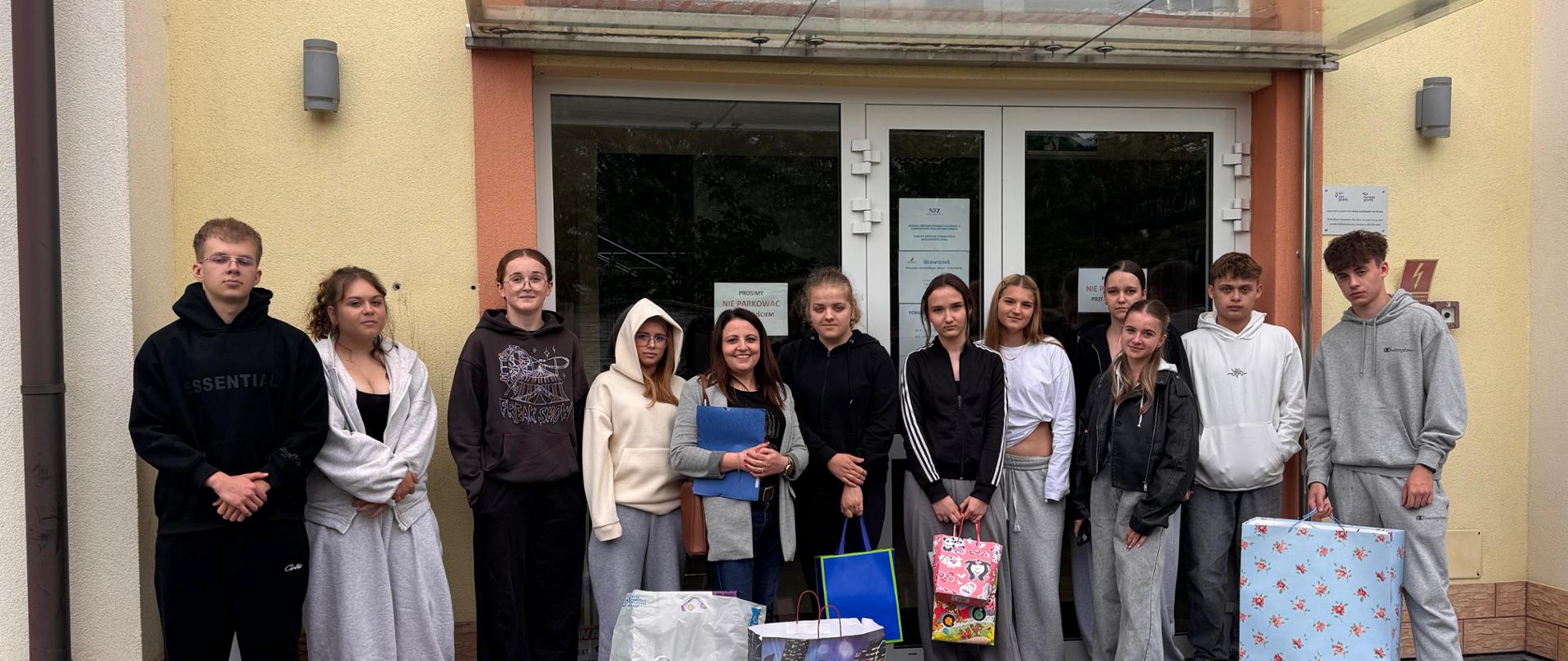 Pomoc i aktywność w jednym – wycieczka uczniów klasy II TŁ 1