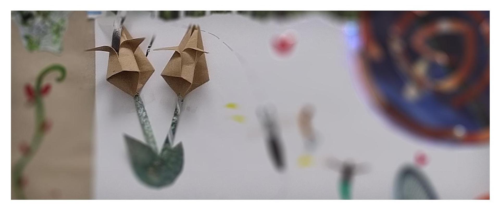 zrobione z papieru kwiaty