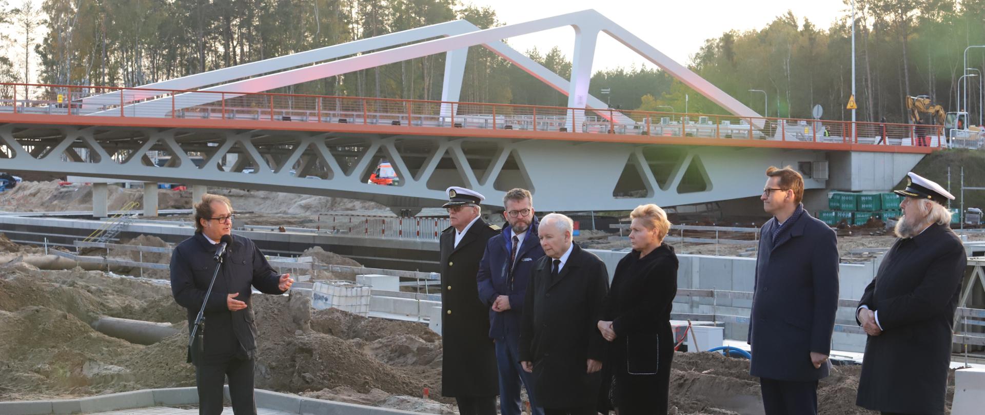 Most nad Kanałem Żeglugowym przez Mierzeję Wiślaną zyskał patrona