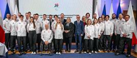 Sportowcy we wtorek odebrali nominacje do reprezentacji Polski na XIV Zimowe Igrzyska Paralimpijskie w Mediolanie i Cortinie d'Ampezzo 2026, które rozpoczną się 6 marca. W wydarzeniu wzięli udział wiceministrowie sportu i turystyki Piotr Borys i Ireneusz Raś. Ceremonia miała miejsce w siedzibie Ministerstwa Rodziny, Pracy i Polityki Społecznej.