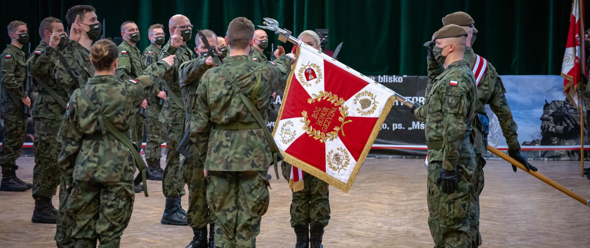 Przysięga żołnierzy 1 Podlaskiej Brygady Obrony Terytorialnej