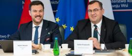 Minister Stefan Krajewski i wiceminister Adam Nowak (fot. MRiRW)