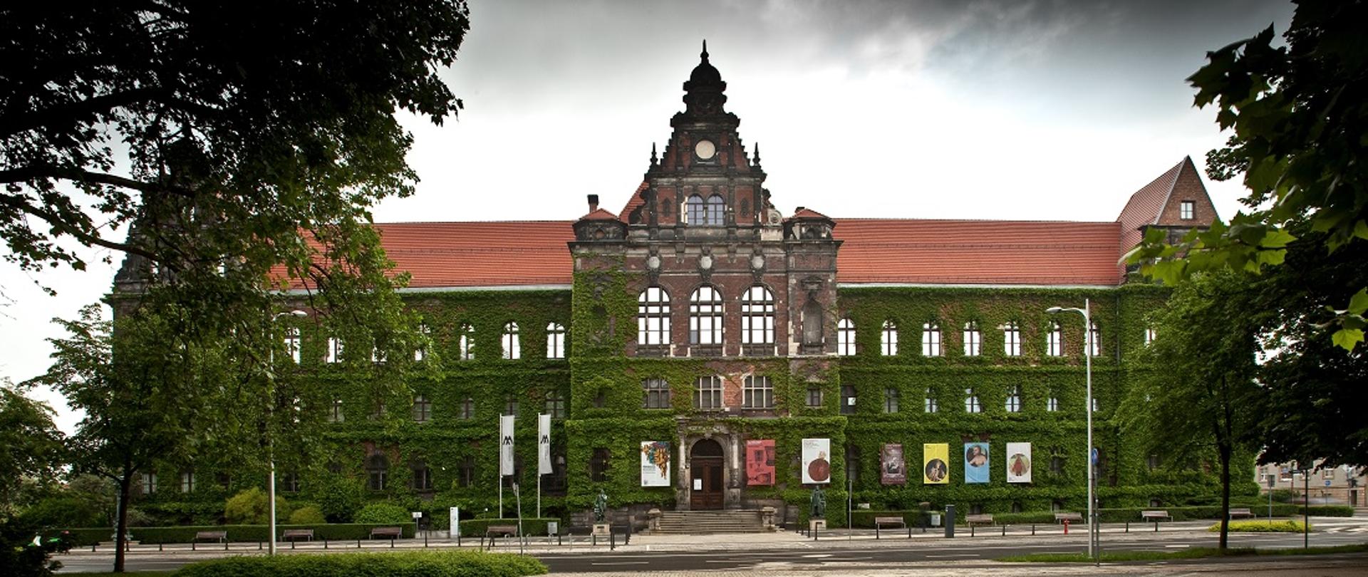 Budynek Muzeum Narodowego we Wrocławiu