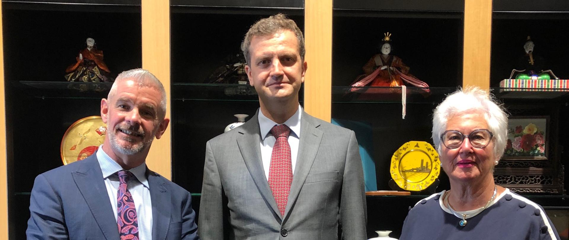 amb. GK z konsul Diane Winsome Dormer 