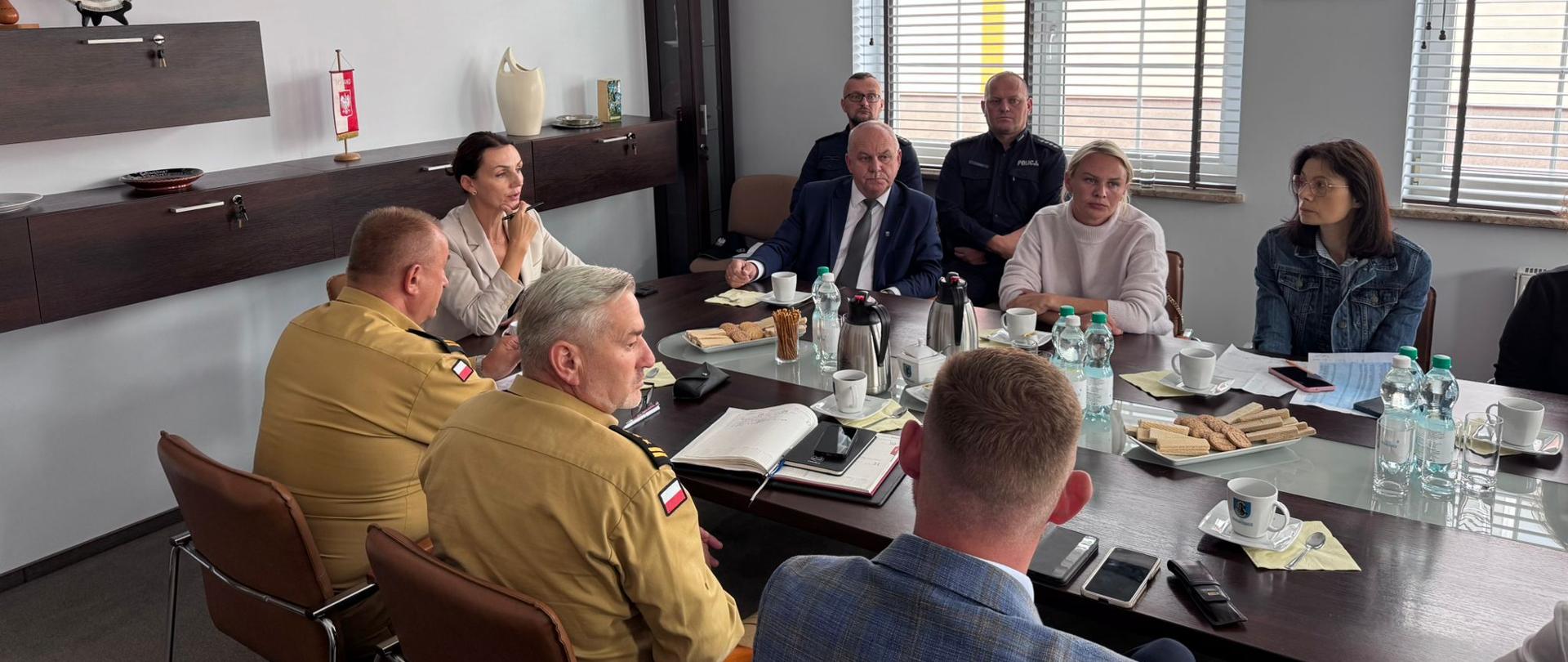 Po pożarze w Kawlach. Posiedzenie zespołu zarządzania kryzysowego