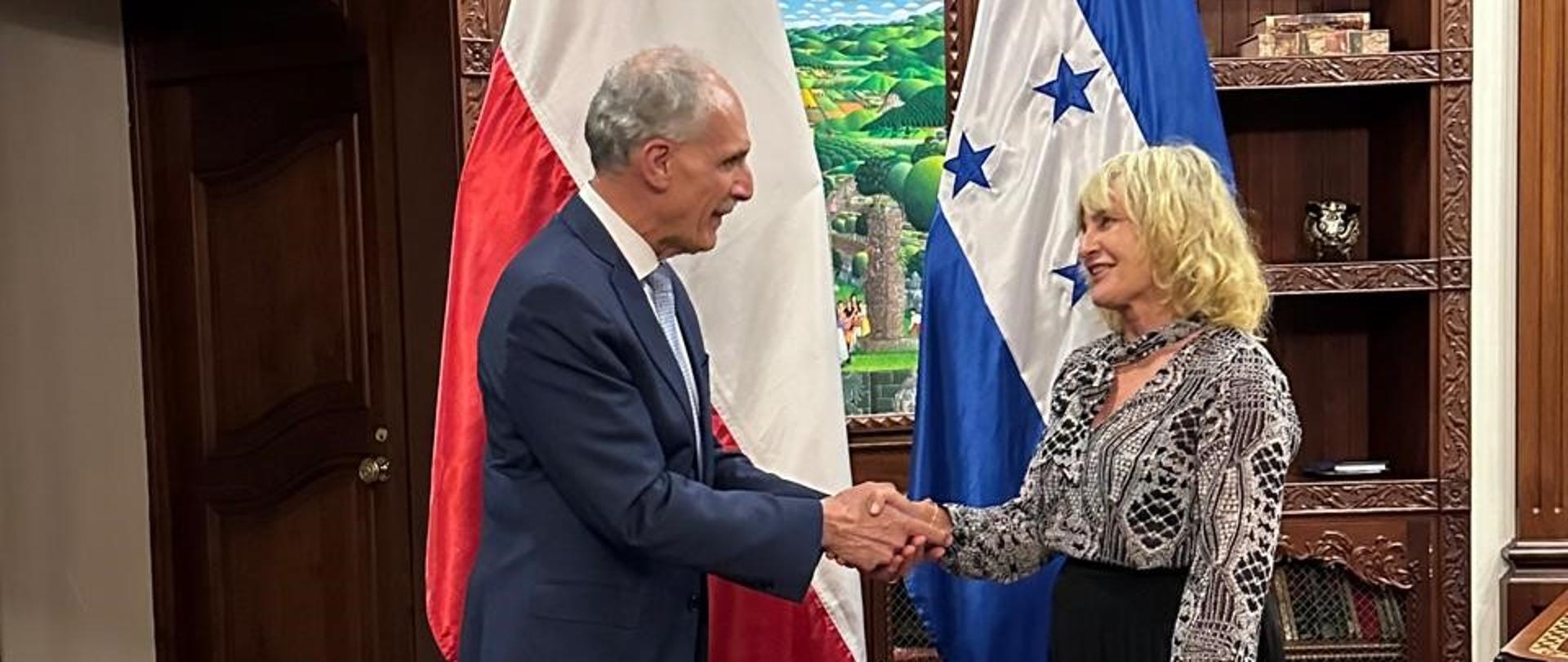Encuentro_con_Presidente_de_Honduras