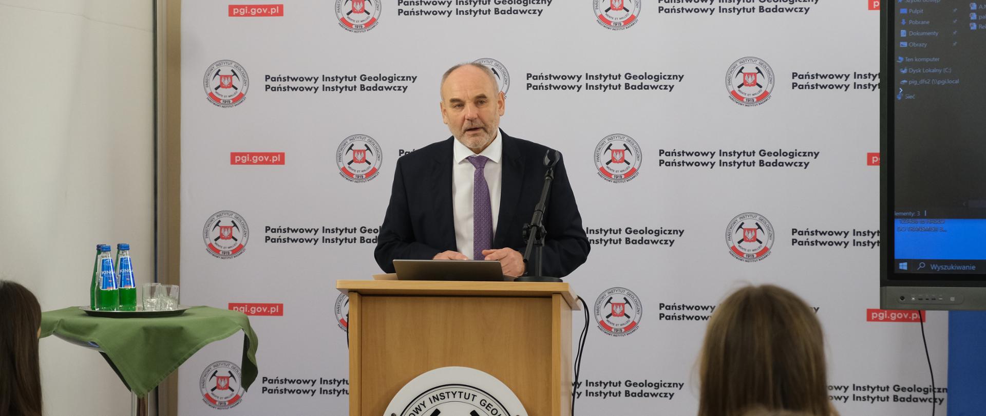 Wiceminister Piotr Dziadzio na konferencji naukowej ,,Zmiany klimatyczne w przeszłości geologicznej”