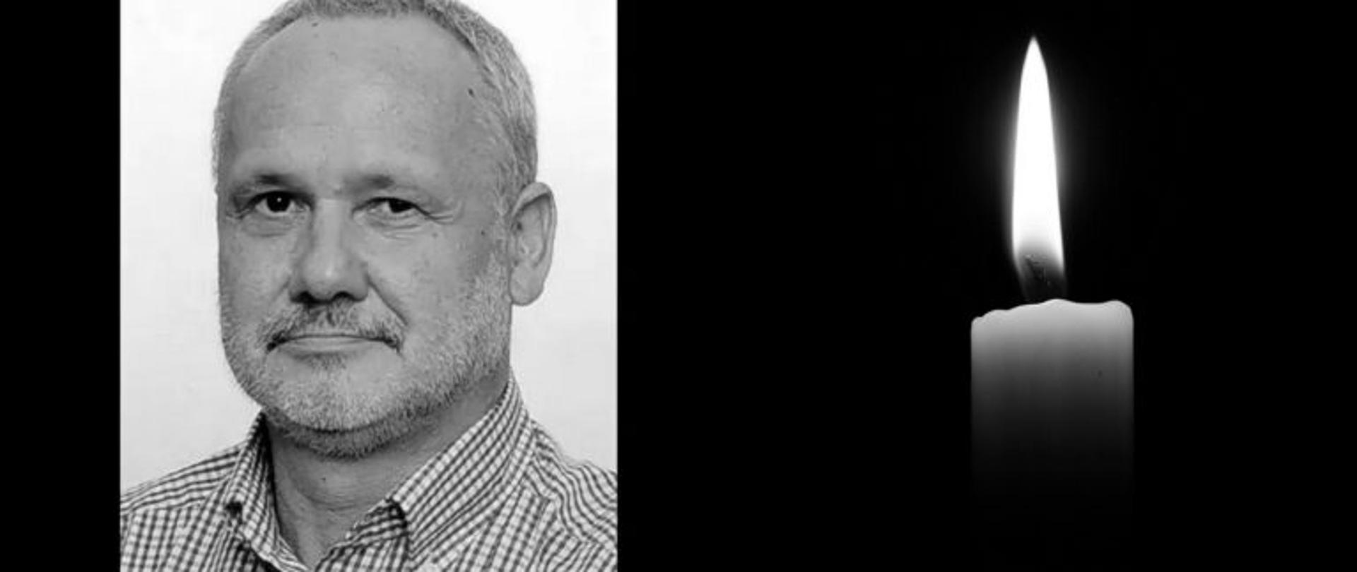 Andrzej Zarębski - czarno-biały portret, po prawej stronie paląca się świeczka na czarnym tle