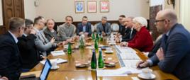 Uczestnicy spotkania w Łódzkim Urzędzie Wojewódzkim w Łodzi 