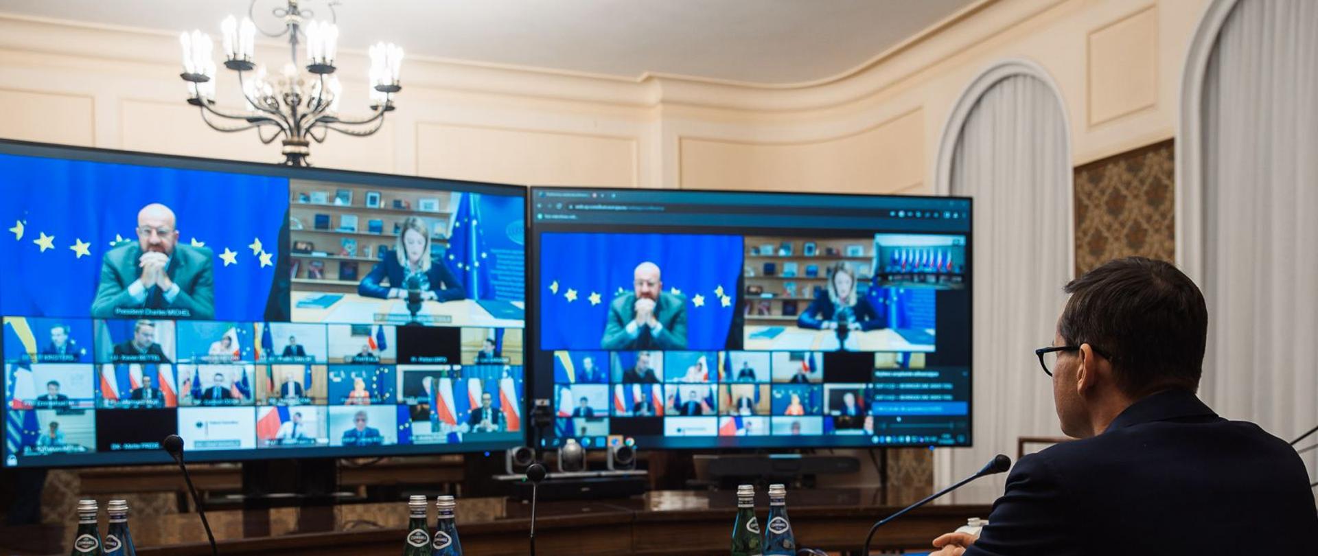 Premier Mateusz Morawiecki podczas videokonferencji z członkami Rady Europejskiej.