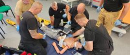 Szkolenie z Kwalifikowanej Pierwszej Pomocy w centrum symulacji.