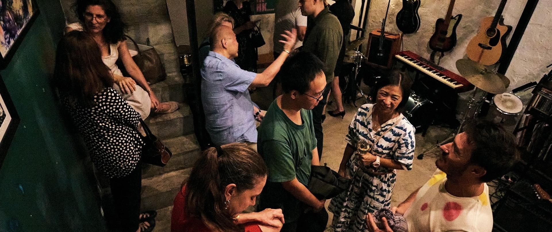 Koncert Mikołaja Poncyljusza w klubie jazzowym Chez Trente w Hongkongu