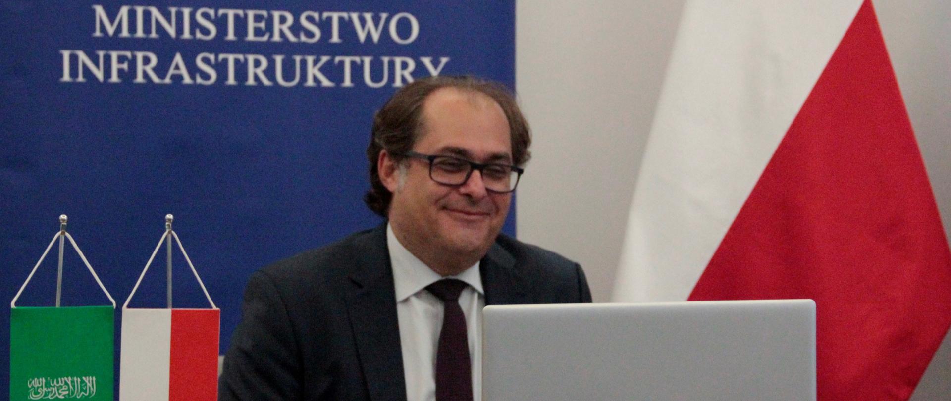 Wiceminister Marek Gróbarczyk odbył wideokonferencję z prezesem Głównego Zarządu Transportu Królestwa Arabii Saudyjskiej, Rumaihem AL Rumaihm