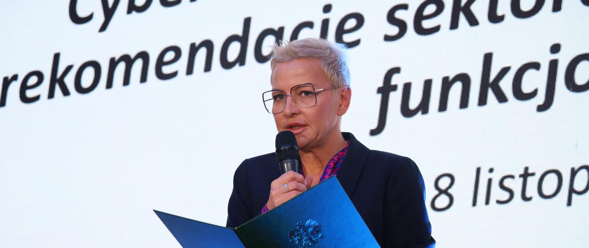 Wiceminister Anna Łukaszewska-Trzeciakowska na konferencji „Cyberbezpieczeństwo sektora energii” 