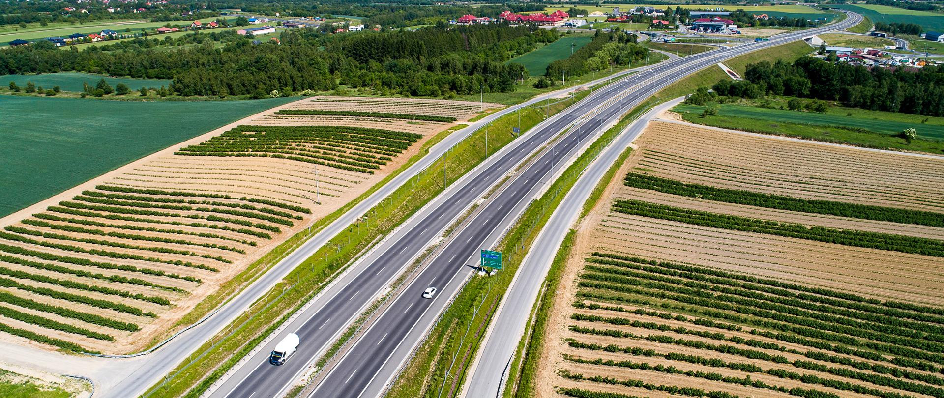Widok z góry na drogę S19 Świlcza - Rzeszów Południe