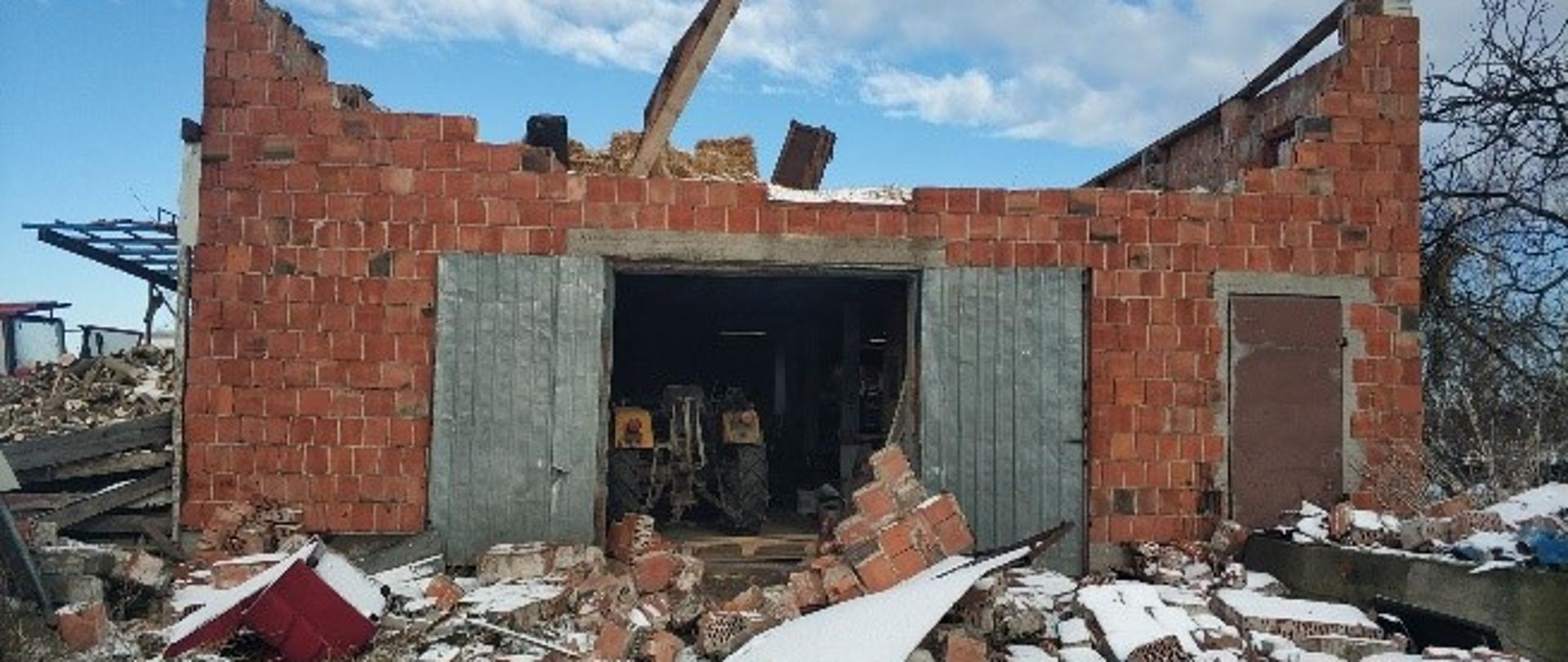 ZDARZENIA ZWIĄZANE Z PRZEJŚCIEM FRONTU ATMOSFERYCZNEGO (SILNE WIATRY, OPADY ŚNIEGU I MARZNĄCEGO DESZCZU) W DNIU 17.01.2022 r.