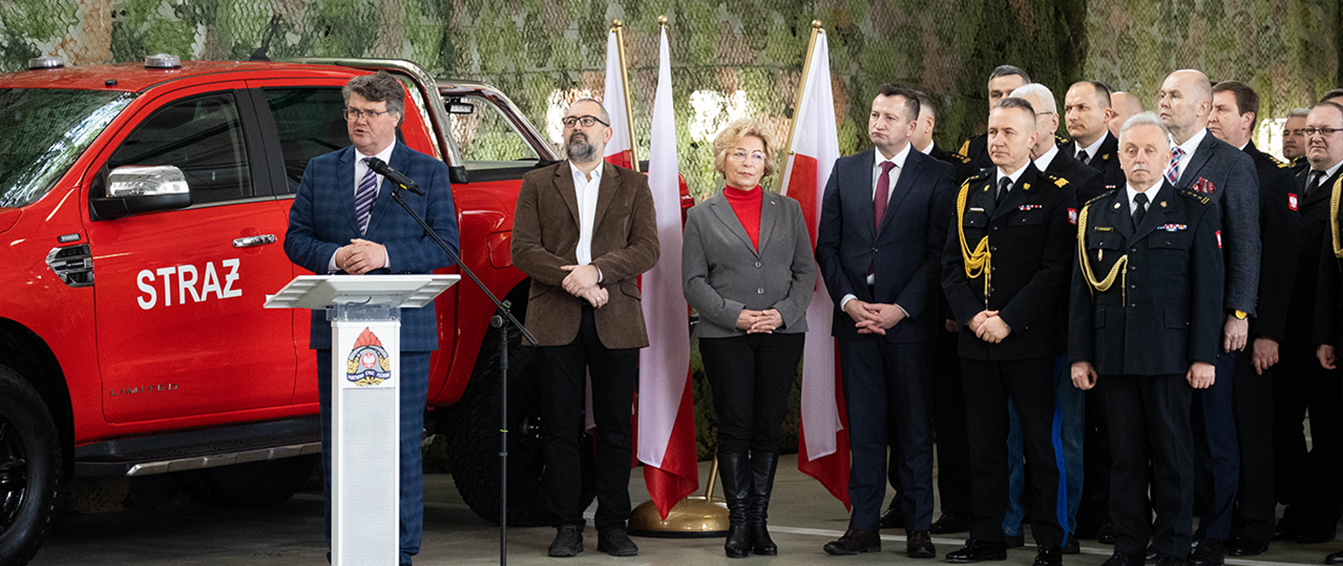 Wiceminister Maciej Wąsik podczas przemowy.
