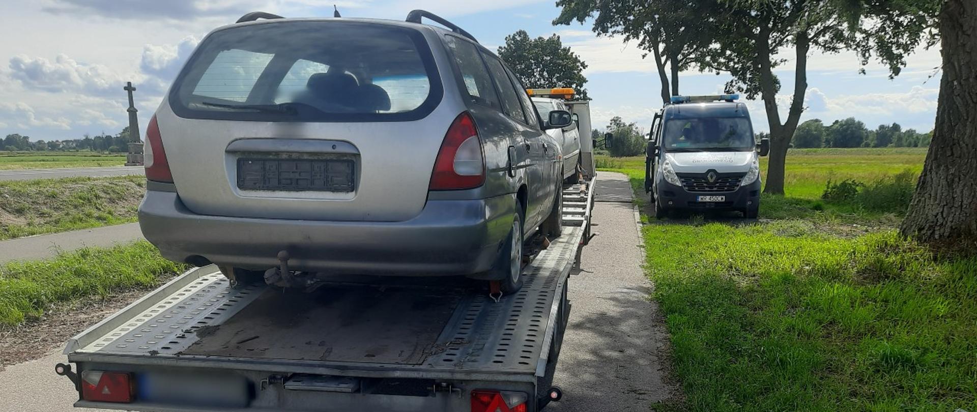 Miejsce kontroli zespołu pojazdów przewożącego samochody osobowe do złomowania. Pojazd-lawetę z podpiętą przyczepą-lawetą, zatrzymał patrol mazowieckiej Inspekcji Transportu Drogowego na terenie Bieżunia.